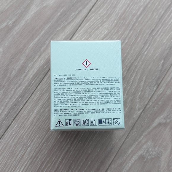 PRADA candle NWT - Picture 5 of 6